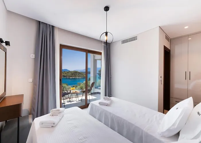 Unique Nydri (Lefkada)