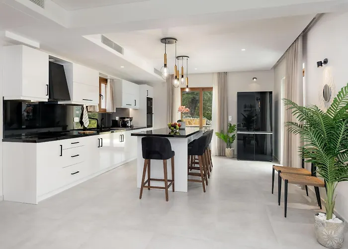 Unique * Nydri (Lefkada)